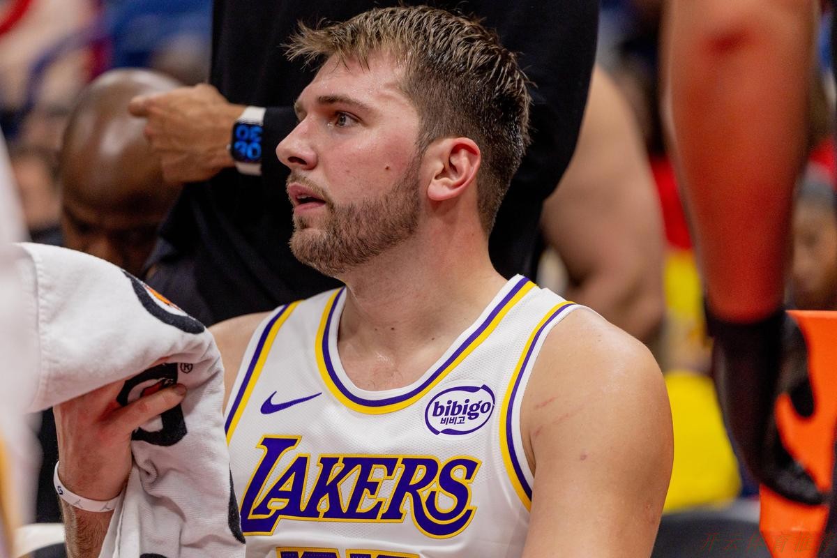 开云体育最新动态：詹姆斯复出砍11+12东契奇37+10 湖人逆转爵士